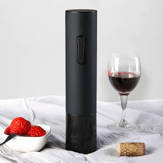 Tire-bouchon électrique : Ouvrez vos bouteilles de vin sans effort
