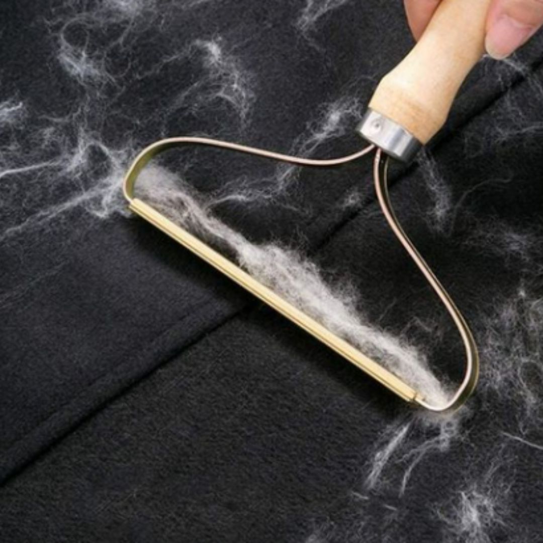 Brosse anti-poils et anti-peluches