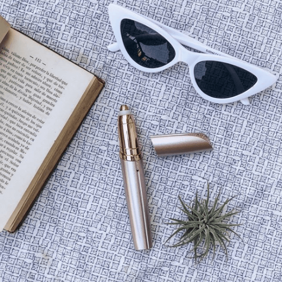 Flawless Brows™ : l'épilateur sourcils précis et sans douleur !